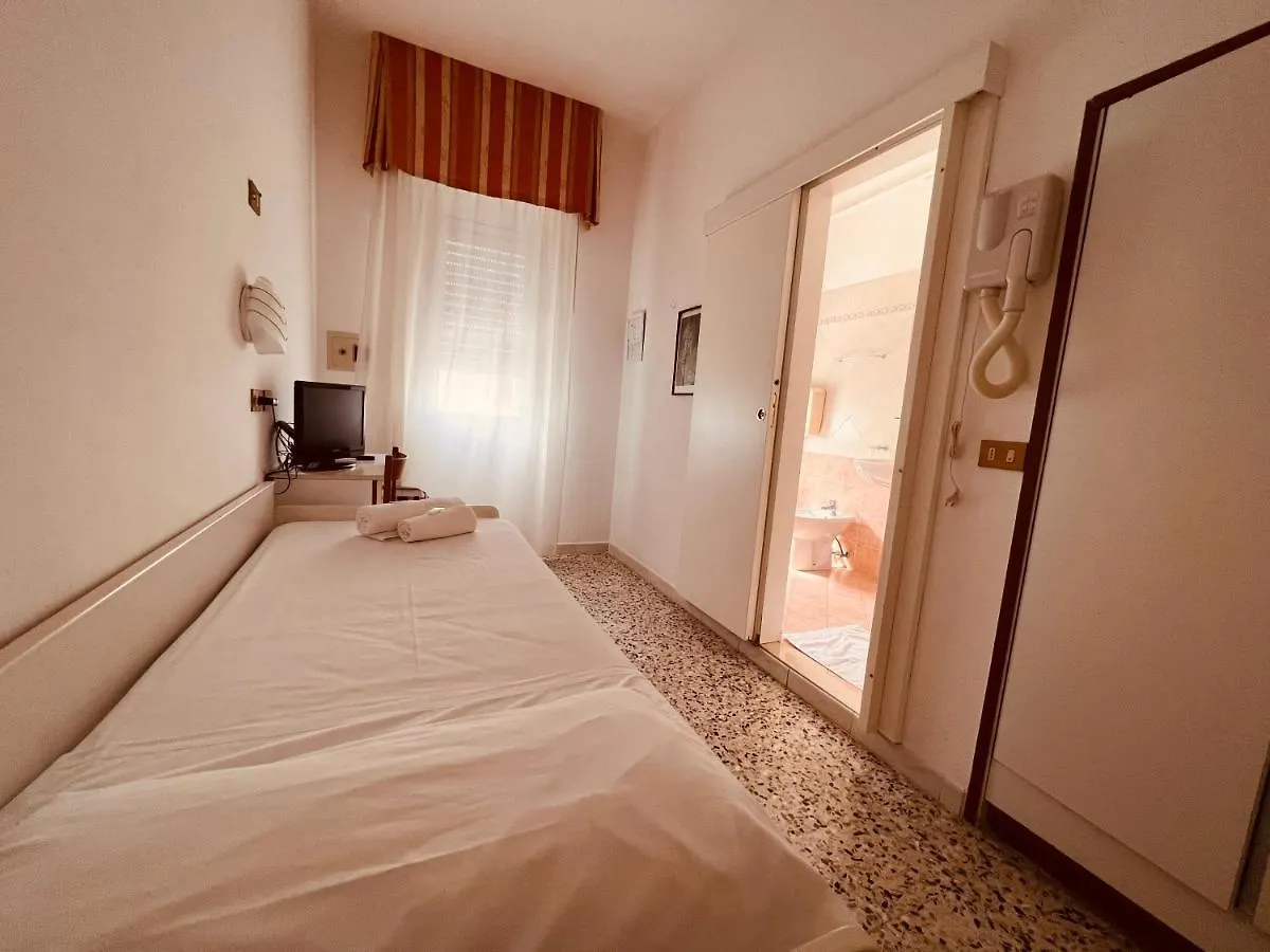 Hotel Graziana Cesenatico 2*,